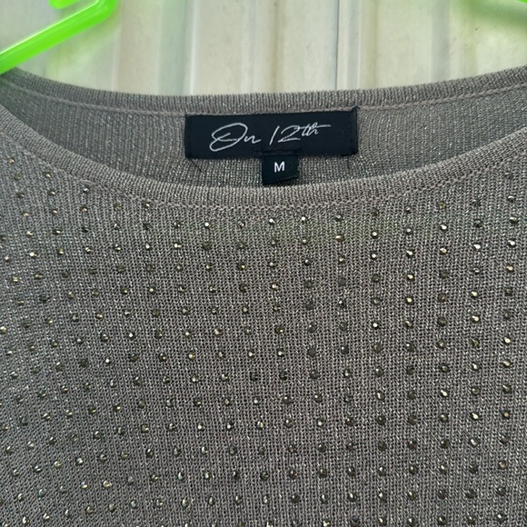 Elegant Gray Sweater - Picture 3 of 5